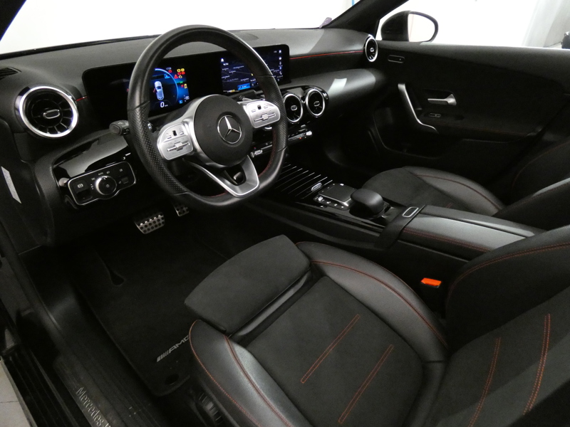 Image Mercedes-Benz CLASSE A 180 AMG Line  