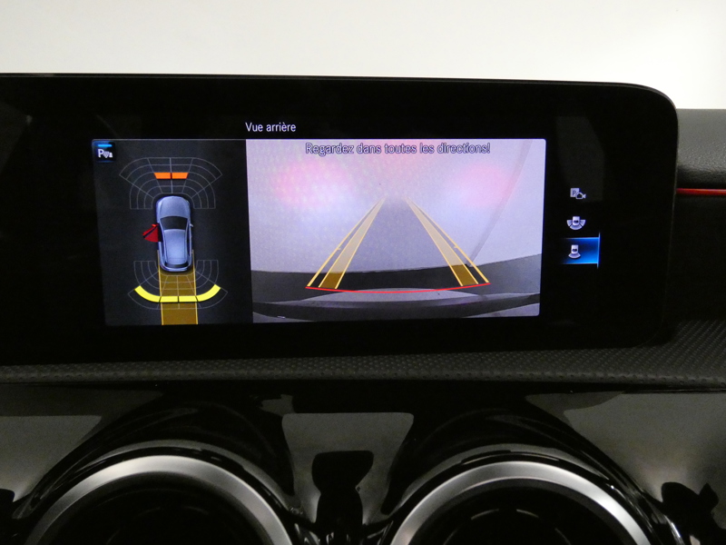 Image Mercedes-Benz CLASSE A 180 AMG Line  