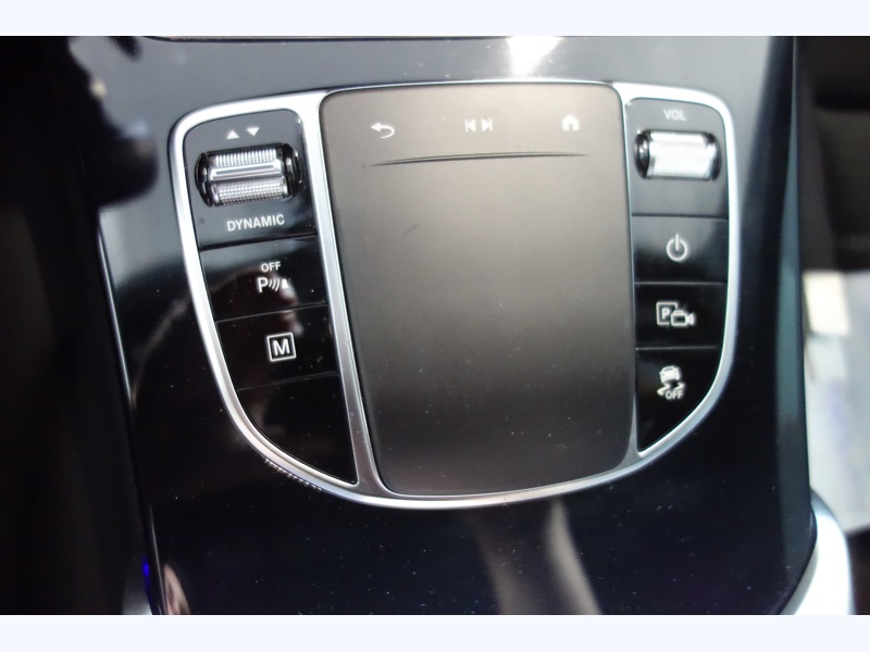 Image Mercedes-Benz GLC COUPÉ 300 de 4Matic AMG Line 2.0 306 ch 9G-TRONIC