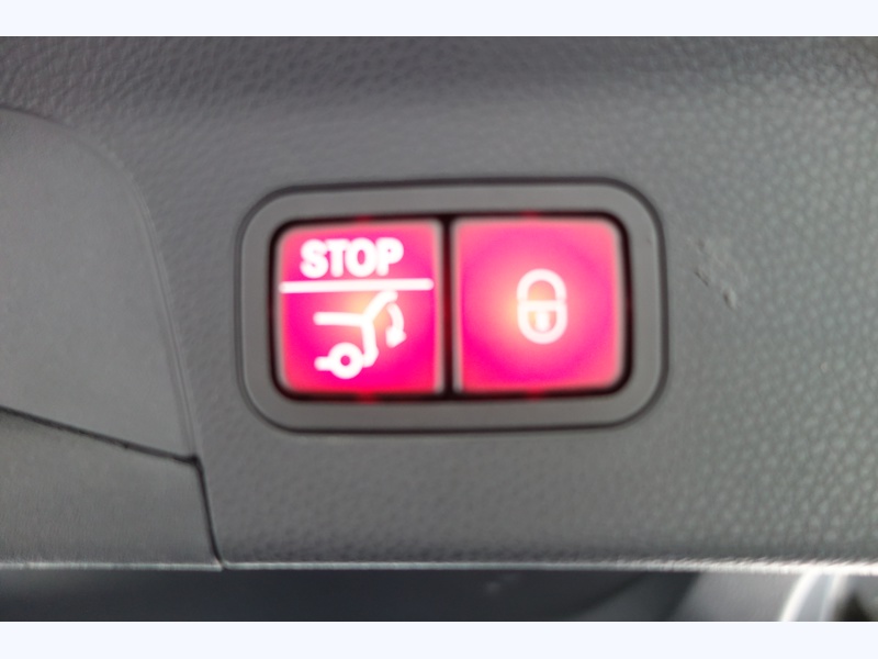 Image Mercedes-Benz GLC COUPÉ 300 de 4Matic AMG Line 2.0 306 ch 9G-TRONIC