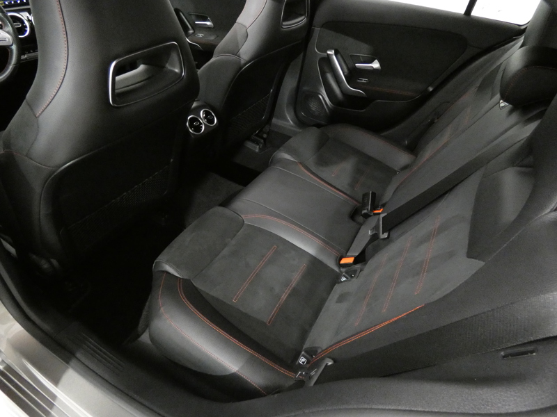 Image Mercedes-Benz CLASSE A 180 AMG Line  