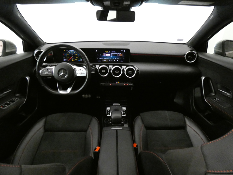 Image Mercedes-Benz CLASSE A 180 AMG Line  