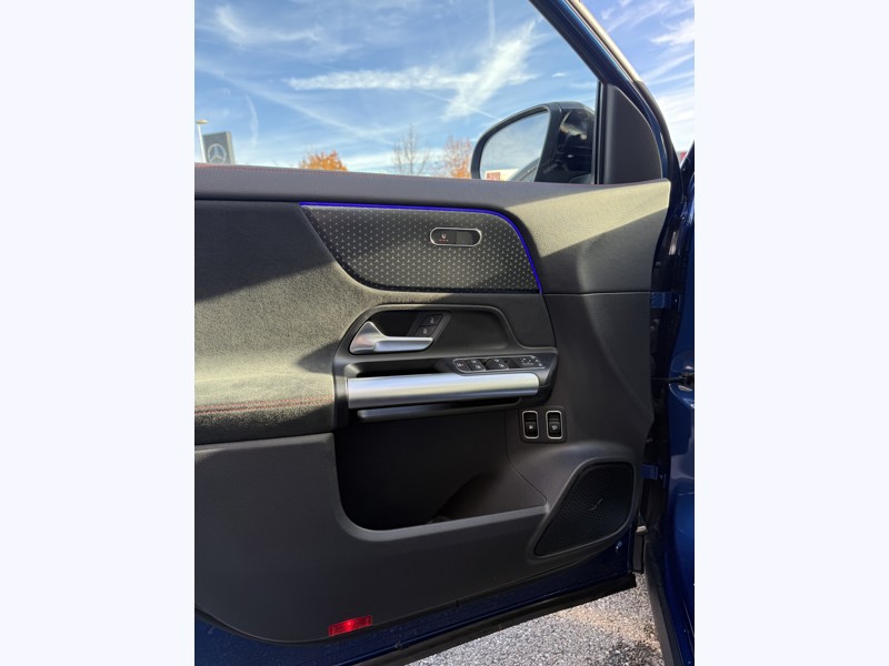 Image Mercedes-Benz GLA 250 e Hybrid EQ AMG Line  