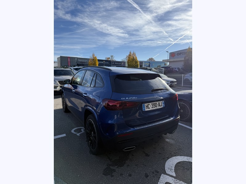Image Mercedes-Benz GLA 250 e Hybrid EQ AMG Line  